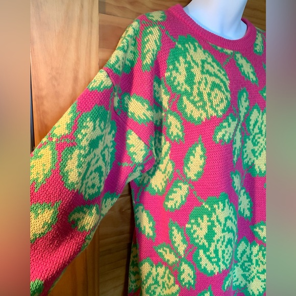 Vintage Flower Sweater | Vintage Knit Sweater | Floral Sweatshirt | Colourful - Picture 2 of 2